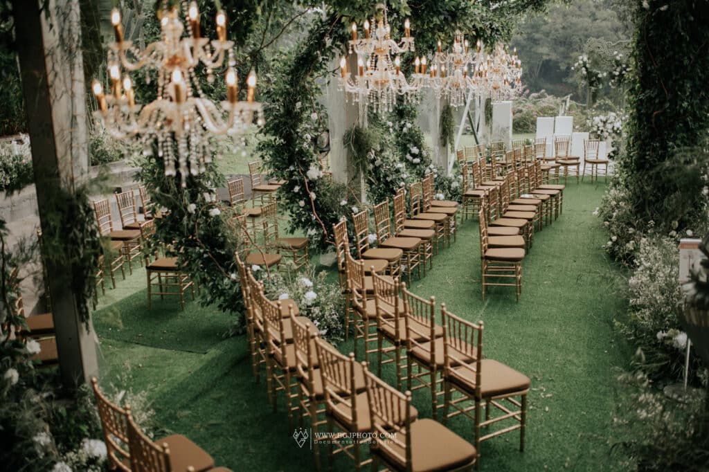 Inspirasi Warna Hijau Emas