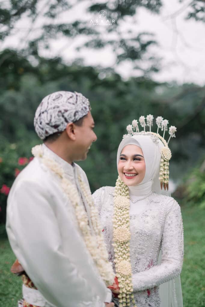 The Wedding of Oza Nashfa at Felfest UI - Wedding by Emaara