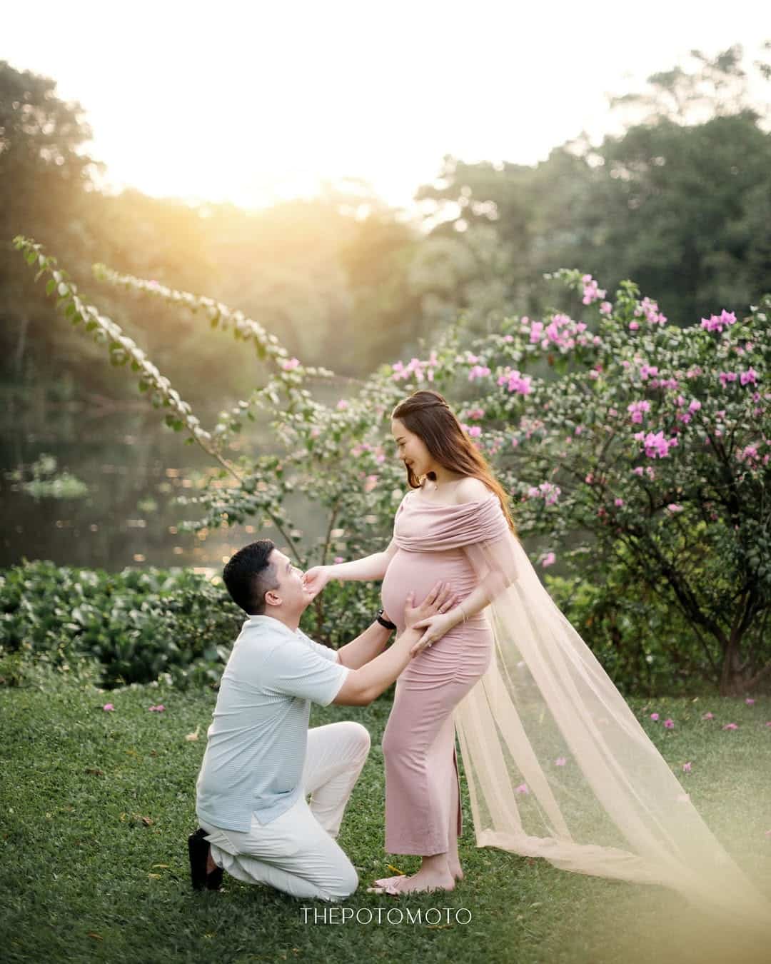 Sarah Gibson & Diska's Maternity Photo Shoot