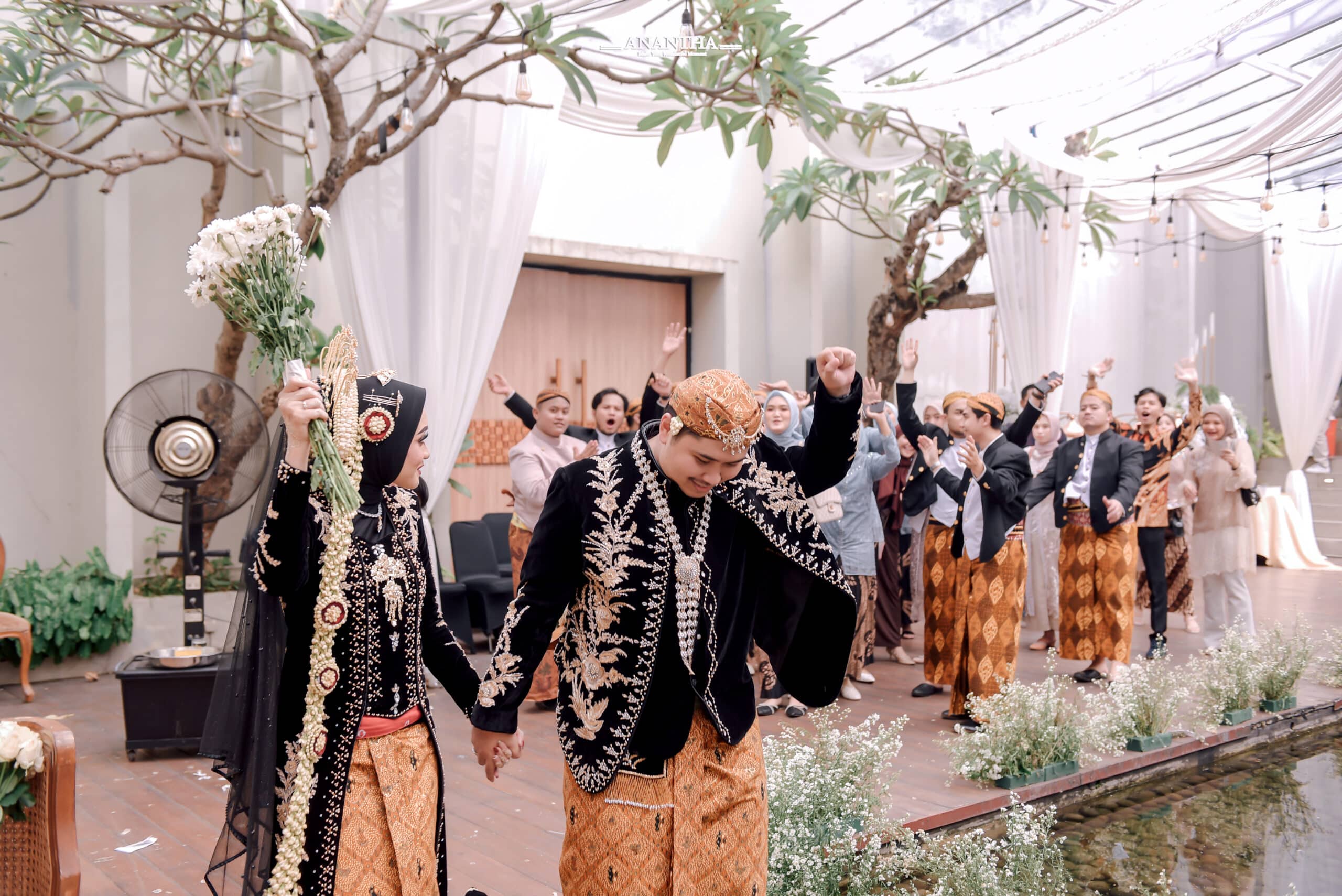 The Wedding of Mey & Arief at Aleesha Venue - Wedding by Emaara
