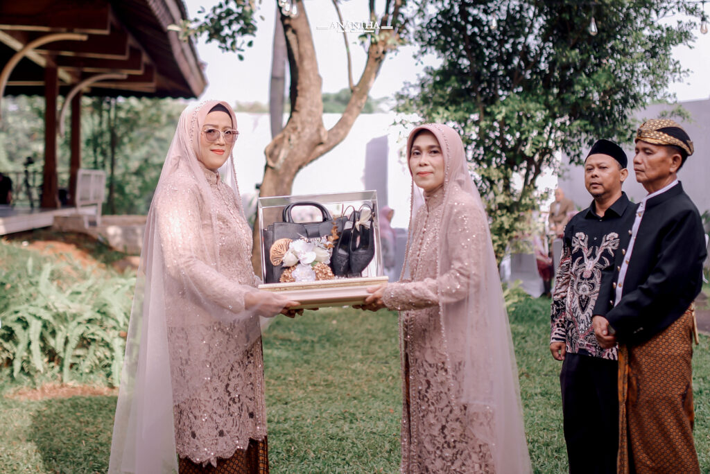 The Wedding of Indah & Valdy at Tanavila Venue - Wedding by Emaara