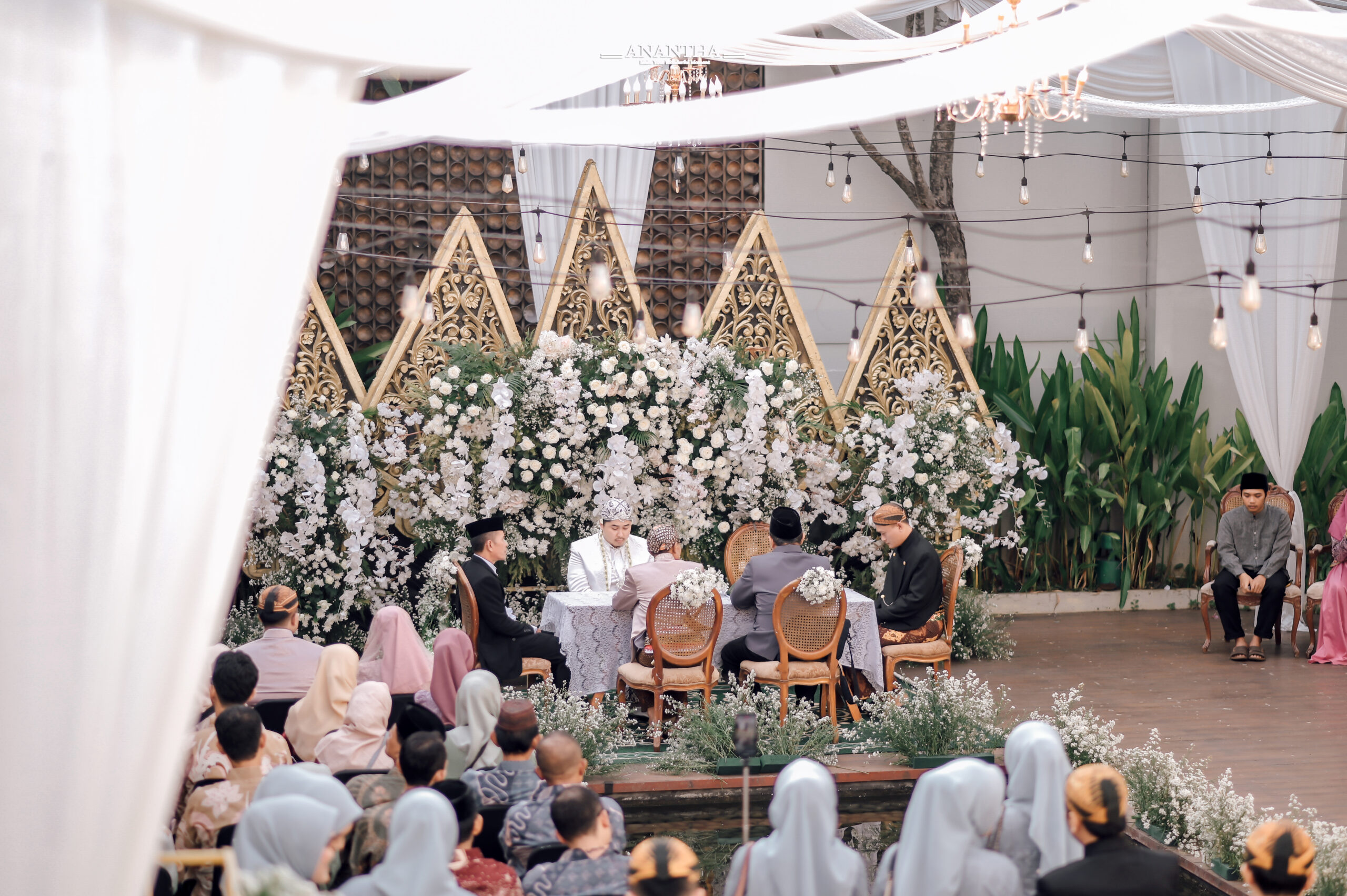 The Wedding of Mey & Arief at Aleesha Venue by Wedding by Emaara