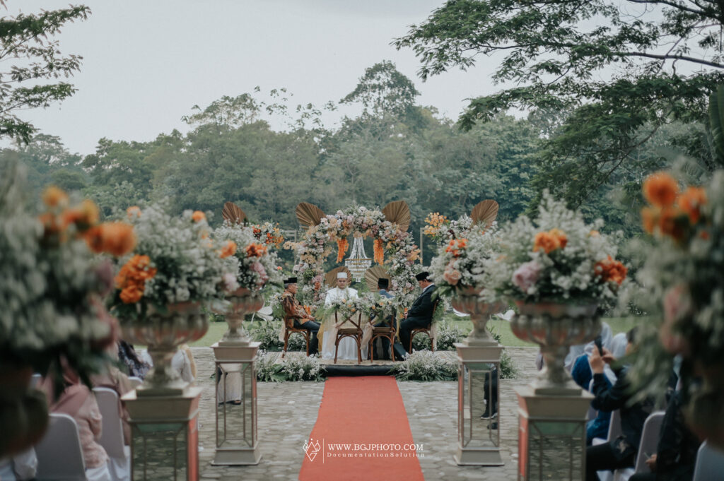 The Wedding of Lia & Firza at Felfest UI - Wedding by Emaara