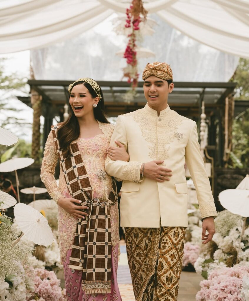 Siraman Mitoni Kehamilan Al & Alyssa (source: Instagram Alyssa Daguise)