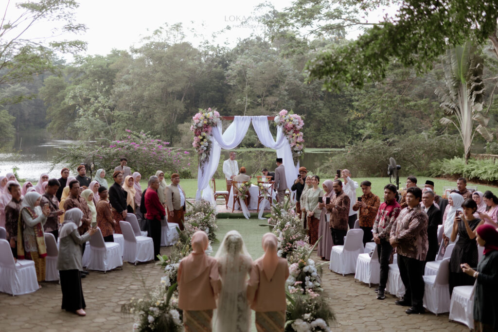 The Wedding of Fri & Rayi at Felfest UI - Wedding by Emaara