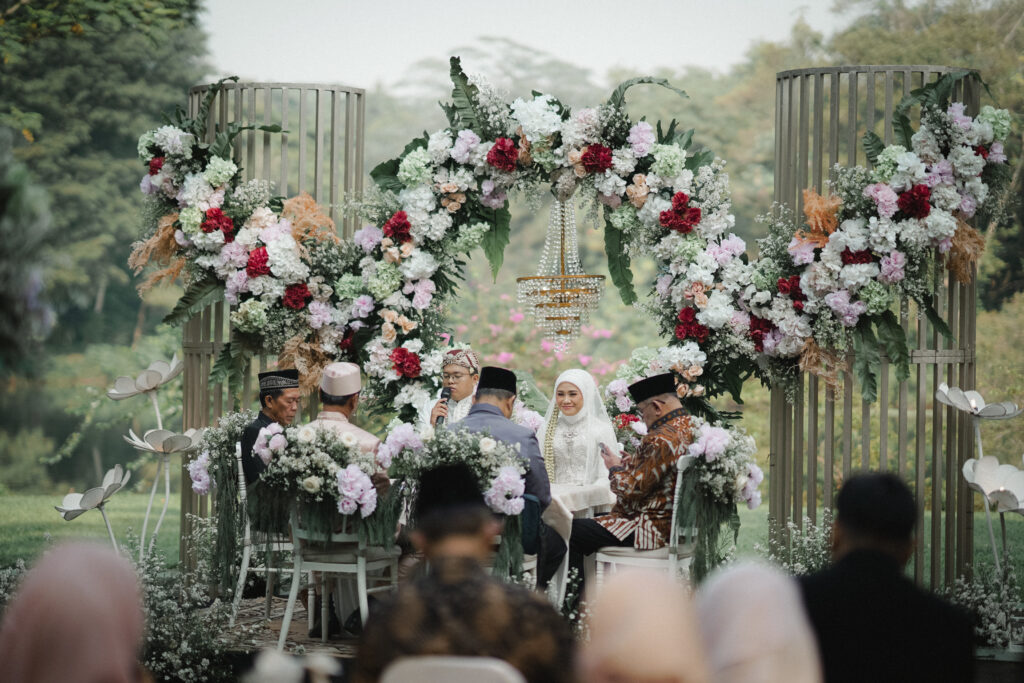 The Wedding of Dina & Fahmi at Felfest UI - Wedding by Emaara