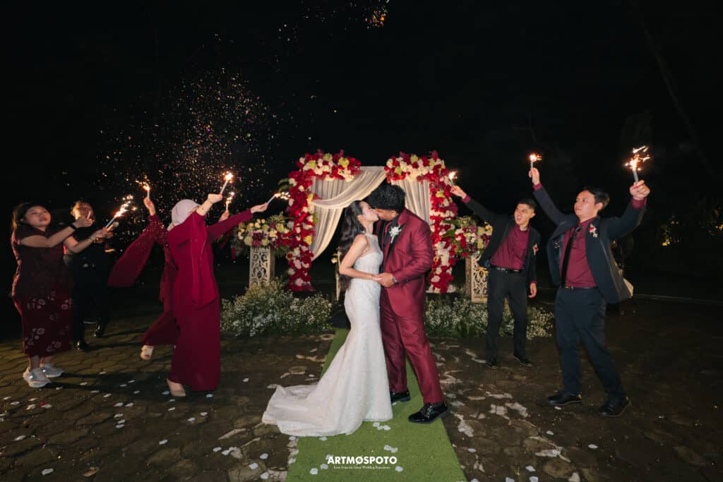 The Wedding of Wisnu & Inno at Felfest UI - Wedding by Emaara